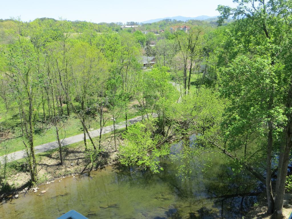 River Place Inn Pigeon Forge Eksteriør bilde